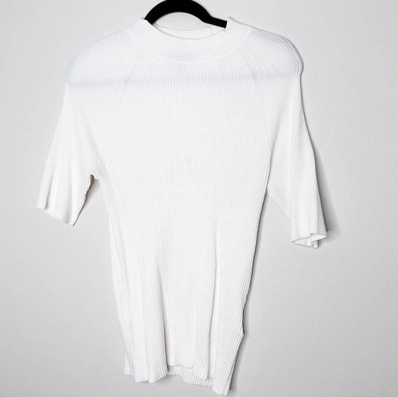 Banana Republic White Crew Neck Short Sleeve Stretchy Blouse Size Medium - Picture 1 of 3